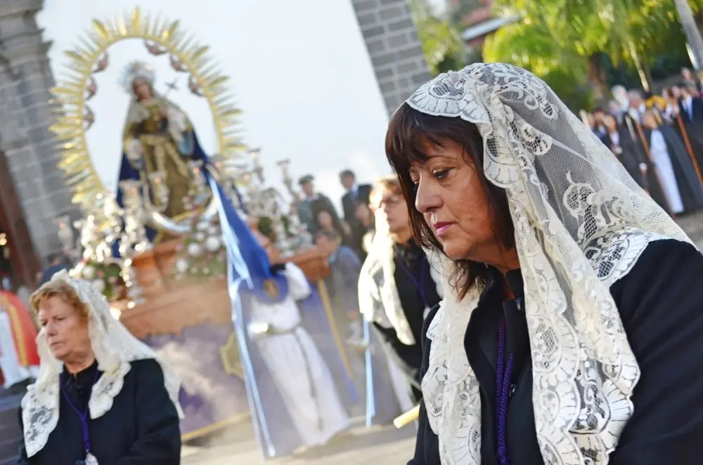 Procesi&oacute;n Magna G&uuml;&iacute;mar 57_Fotor