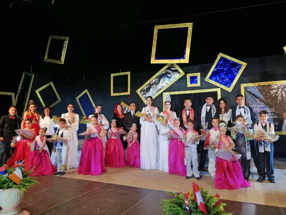 Fiestas de F&aacute;tima 2019-Grupal_Fotor