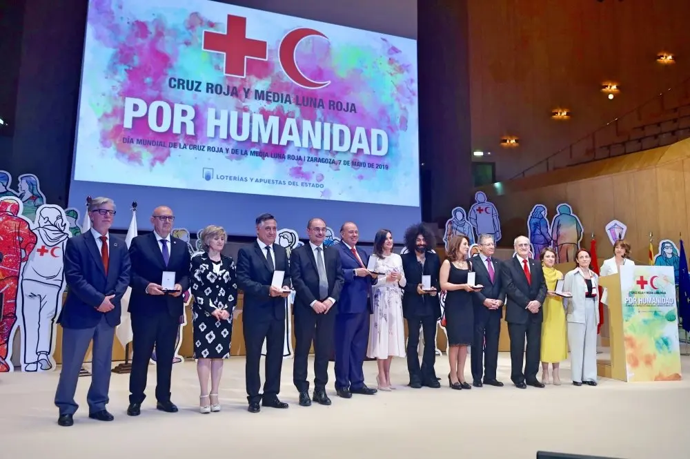 CRUZ_ROJA_DIA_MUNDIAL_2019_ZARAGOZA_ENTREGA_MEDALLAS_01_Fotor