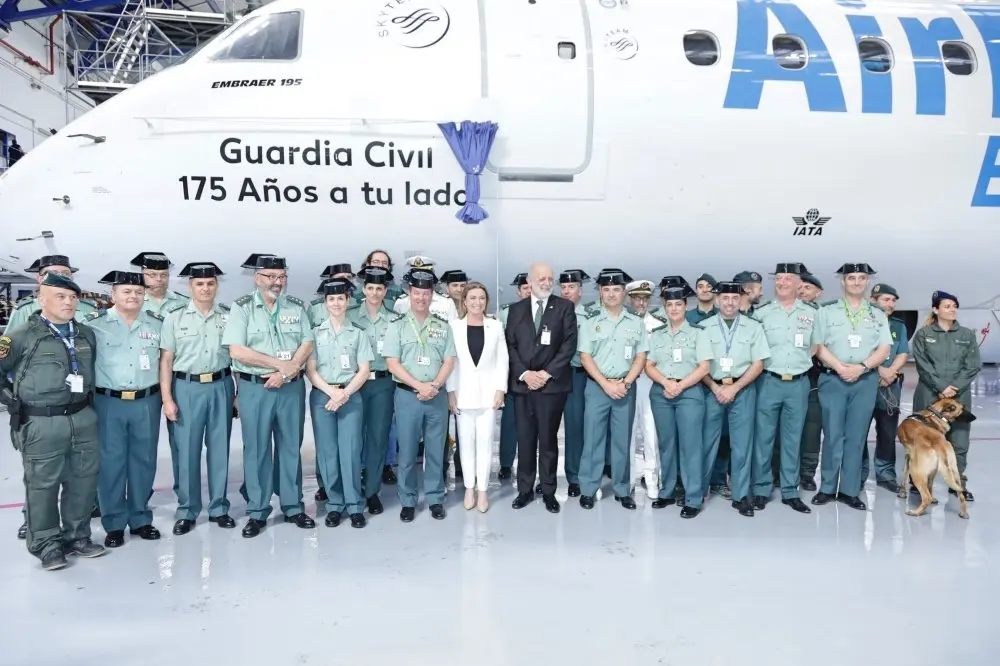 Air Europa Guardia Civil _Fotor