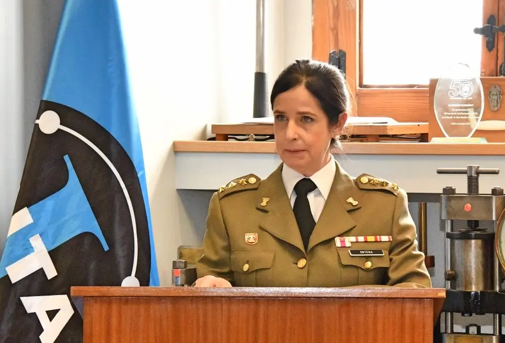 Patricia Ortega, la primera mujer General de Brigada del Ej&eacute;rcito Espa&ntilde;ol88_Fotor