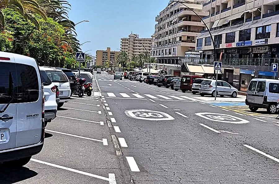 Avenida Juan Carlos I_Fotor