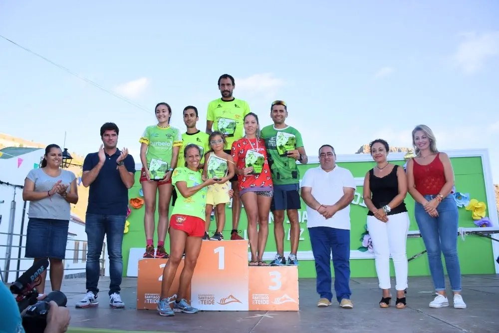 Podium masculino y femenino general-2_Fotor