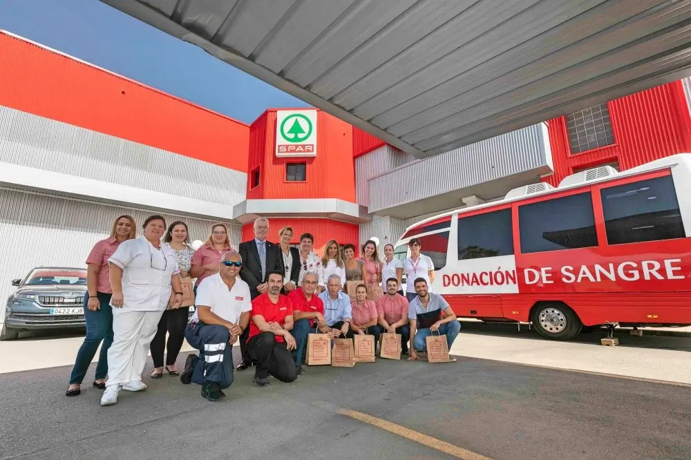 Campa&ntilde;a ICHH en Spar_Fotor