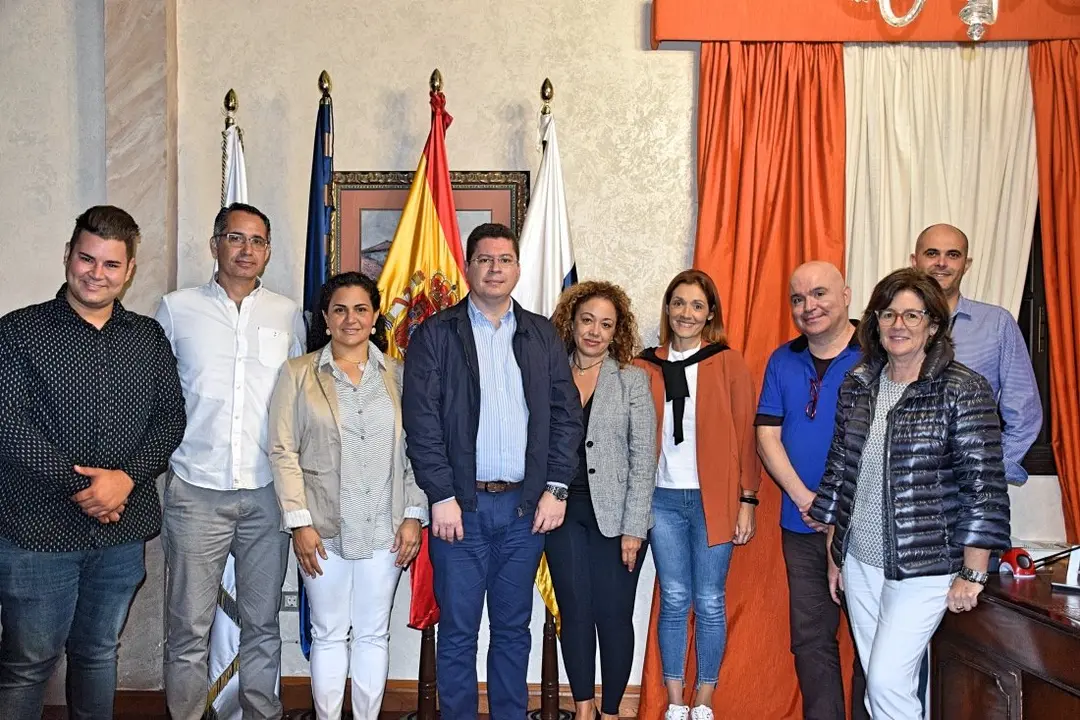 Gerente, equipo directivo y concejales grupo de gobierno_Fotor