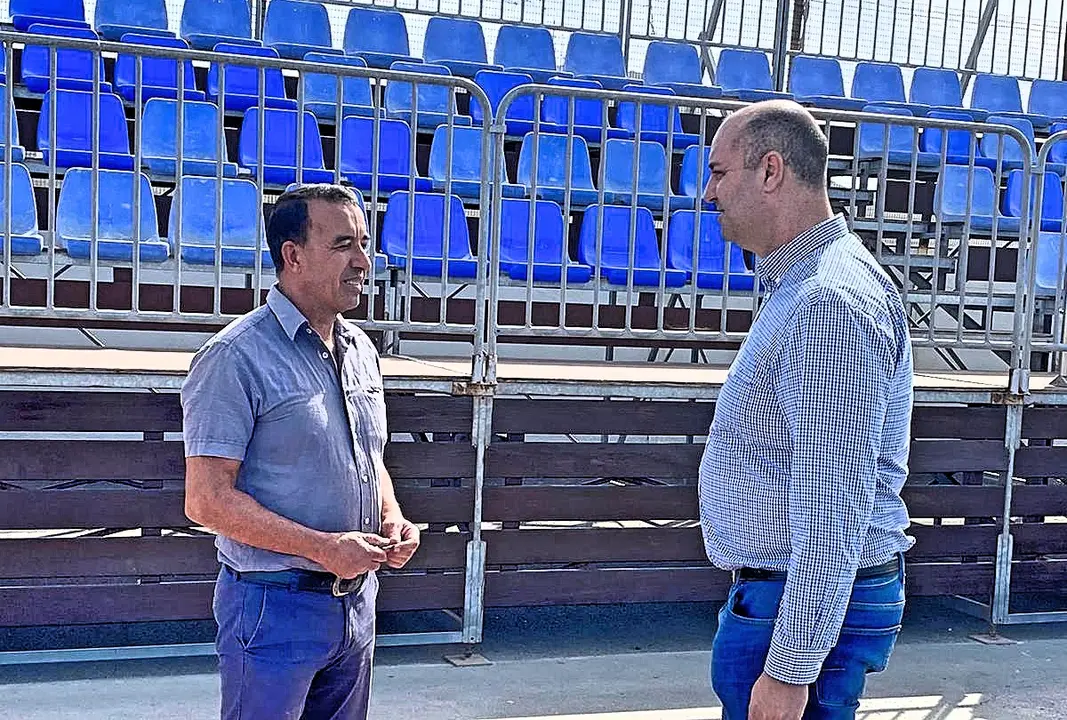 Visita campo f&uacute;tbol Charco del Pino_Fotor