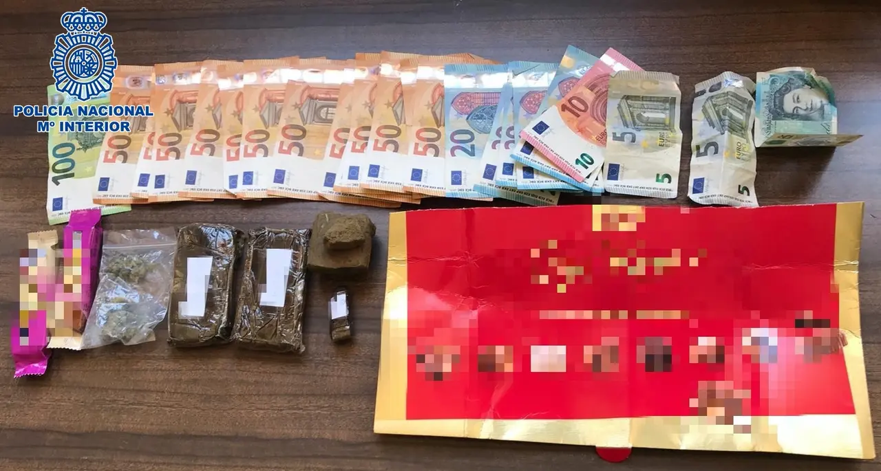 Polic&iacute;a Nacional DROGA1_Fotor