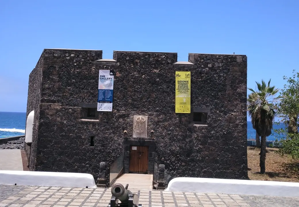Phe Gallery 2020 - Espacio Cultural Casitllo San Felipe_Fotor