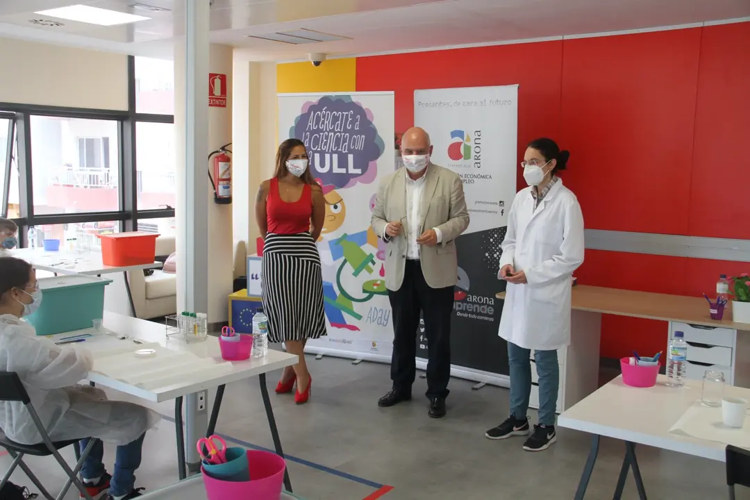 0Laboratorio de Verano de Ciencia y Tecnolog&iacute;a de Arona 6_Fotor