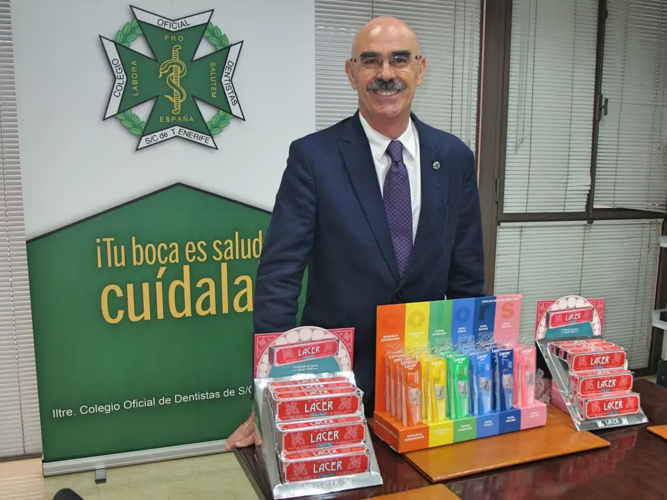 FranciscoPerera_presidentedelColegiodeDentistasdeSCdeTenerife_Fotor