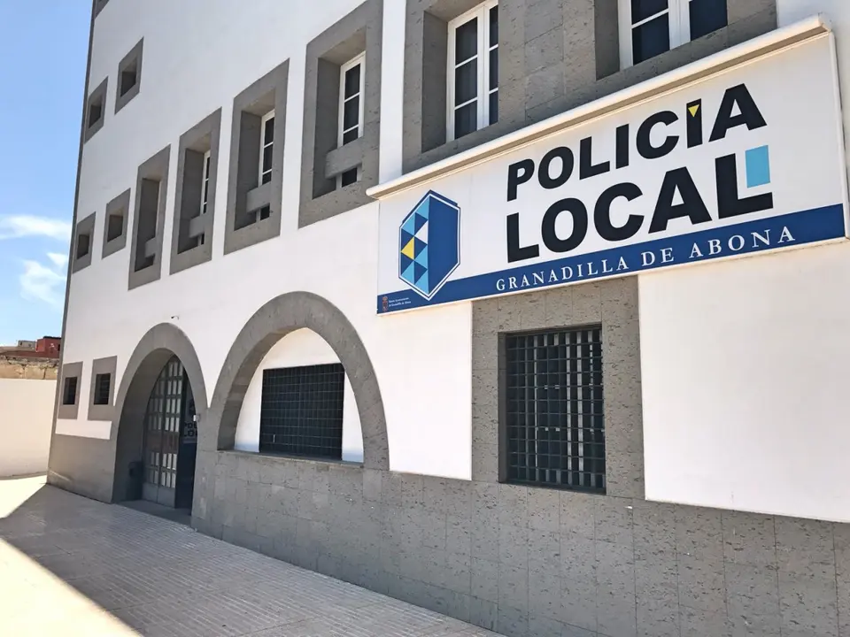 Polic&iacute;a Local de Granadilla_Fotor