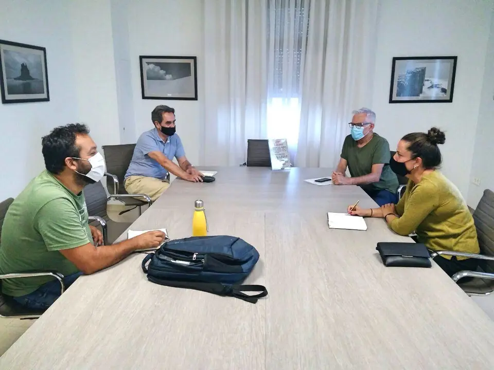 Reuni&oacute;n de S&iacute; Podemos Canarias en el Cabildo de Tenerife con Unidas Se Puede El Sauzal_Fotor