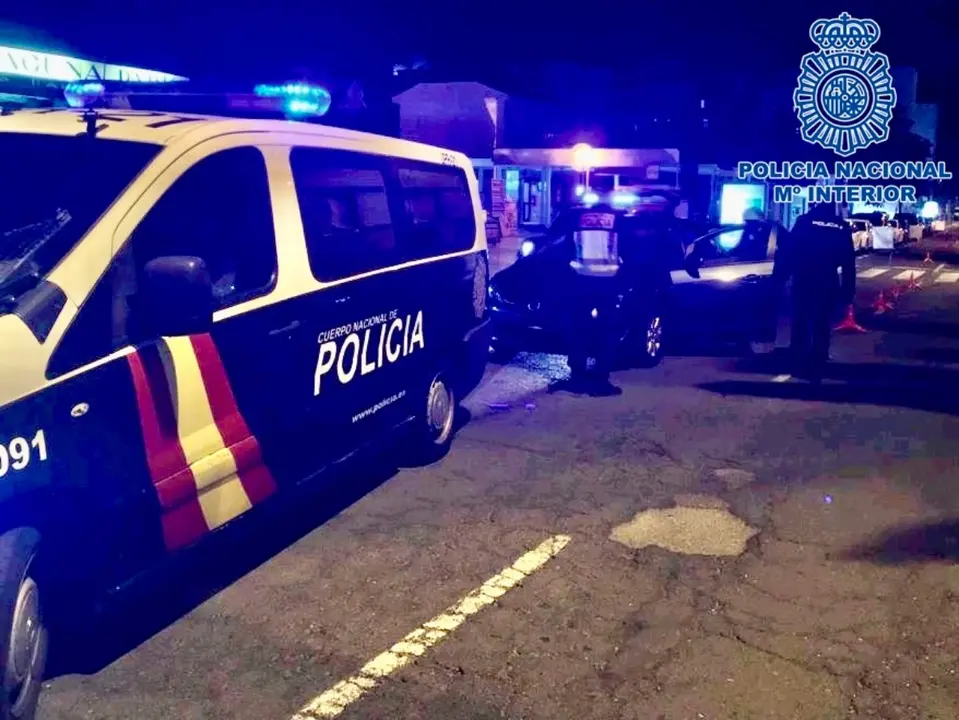 Polic&iacute;a Nacional 2e891_Fotor