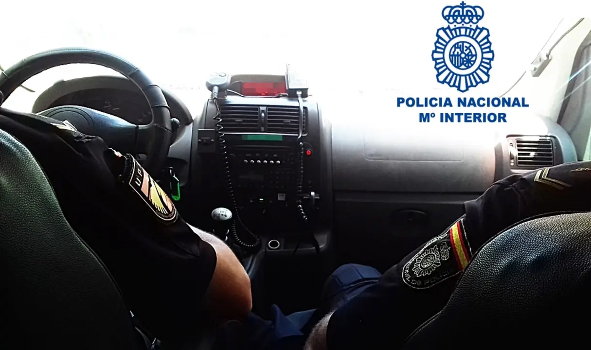 Polic&iacute;a Nacional 520_Fotor