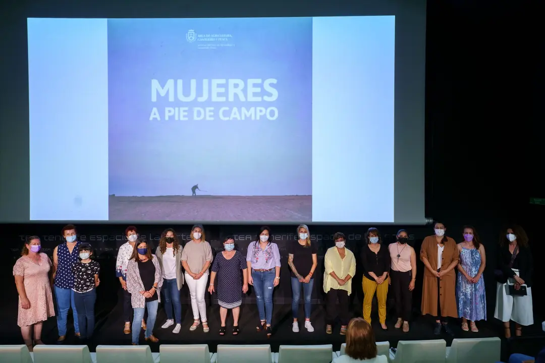 20210630-cabildo-mujeres-a-pie-de-campo-011_Fotor