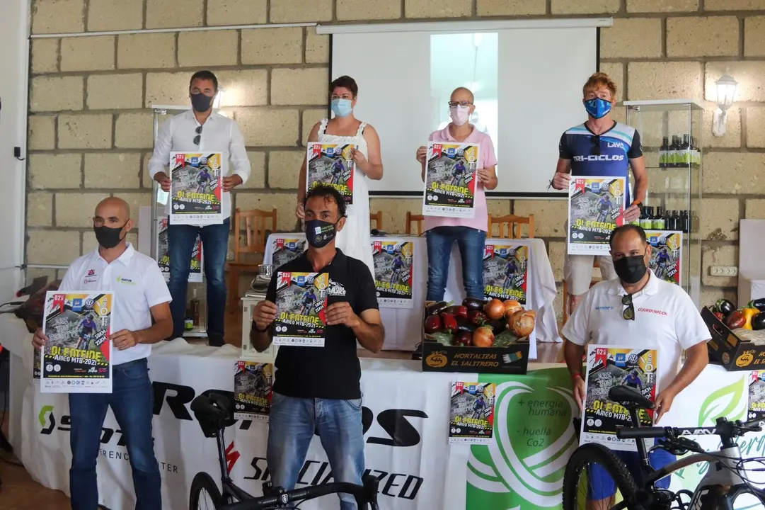 Presentaci&oacute;n de la III OleoTeide Arico MTB 2021 en la Bodega Cumbres de Abona(1)