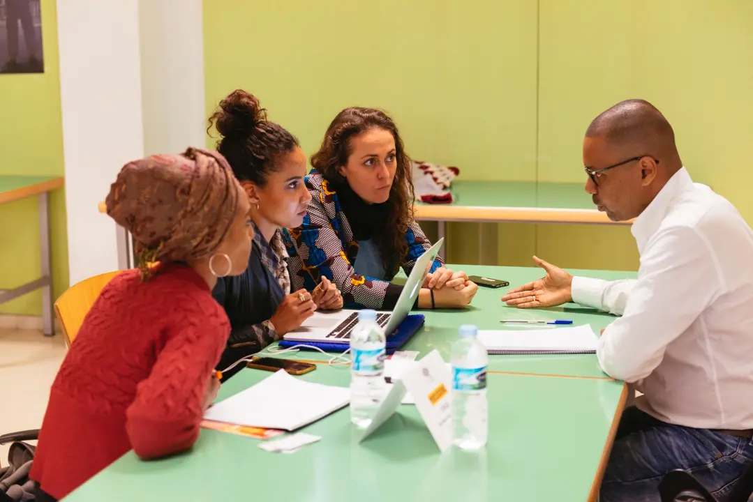 Miradas doc Reuniones one to one-2018 Patricia C&aacute;mpora