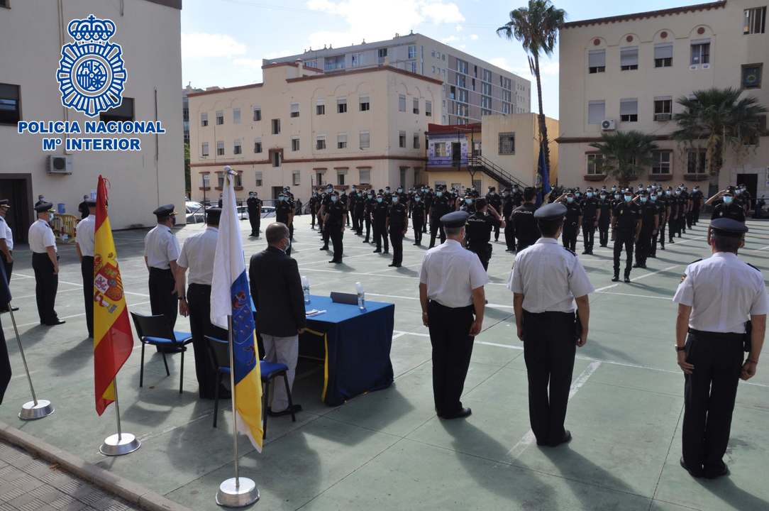 Polic&iacute;a Nacional _0021(1)