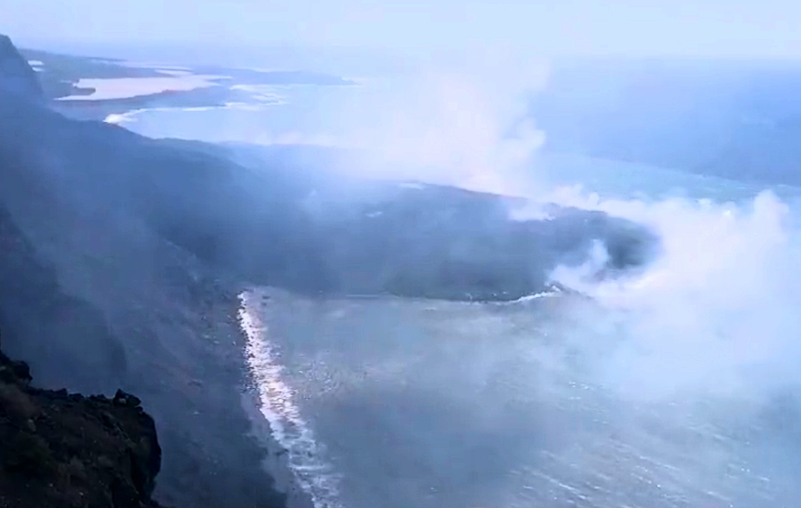 Zona ganada al mar por el volc&aacute;n 2021-09-29 a las 15