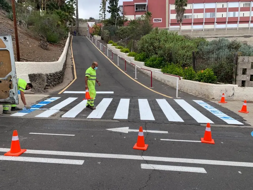 Paso de peatones inclusivo Gu&iacute;a casco