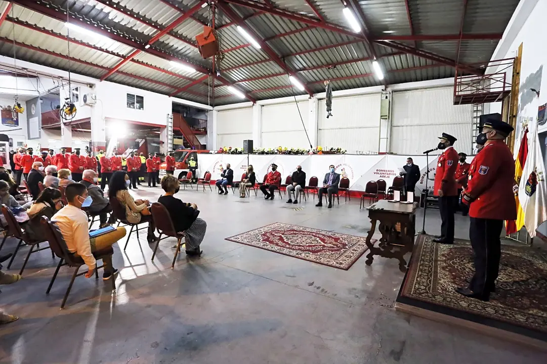 Acto bomberos Voluntarios de Adeje (1)