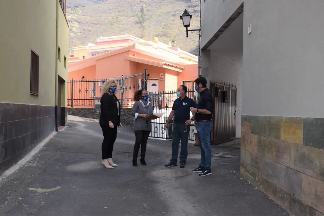Foto de la firma para el inicio de las obras pasajeTamaimo (1)