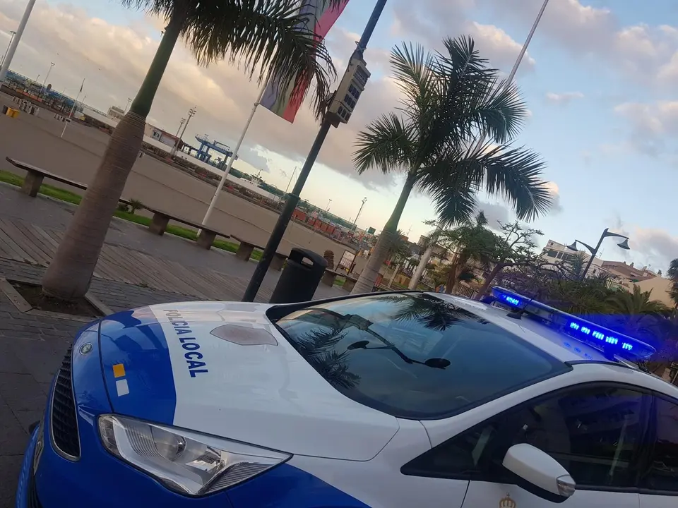 Polic&iacute;a Local de Arona 1
