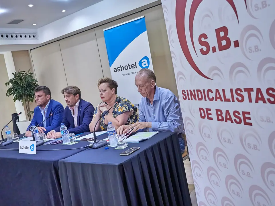 Reuni&oacute;n y rueda de prensa, Convenio Colectivo Provincial de Hostelar&iacute;a