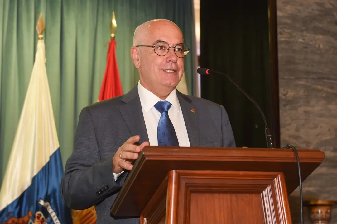 Oscar Izquierdo,presidente