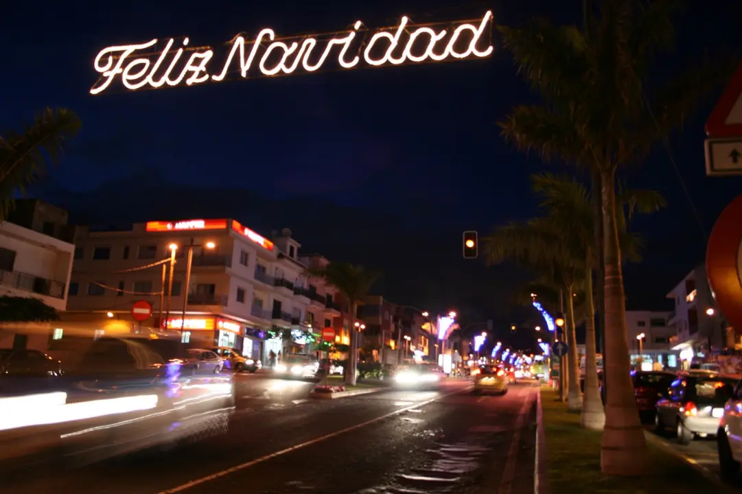 Zona comercial San Isidro Gtanadilla en navidad 1(1)