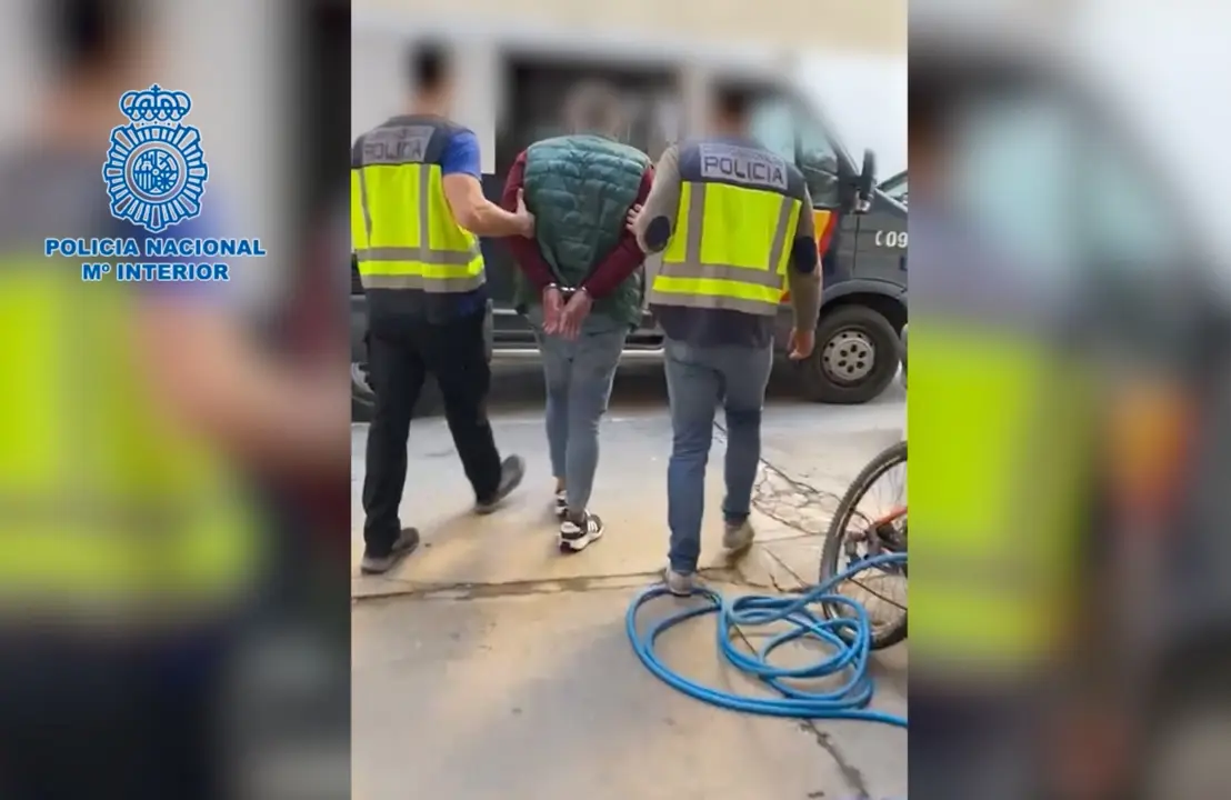 Polic&iacute;a detenido 2022-11-21 a las 11