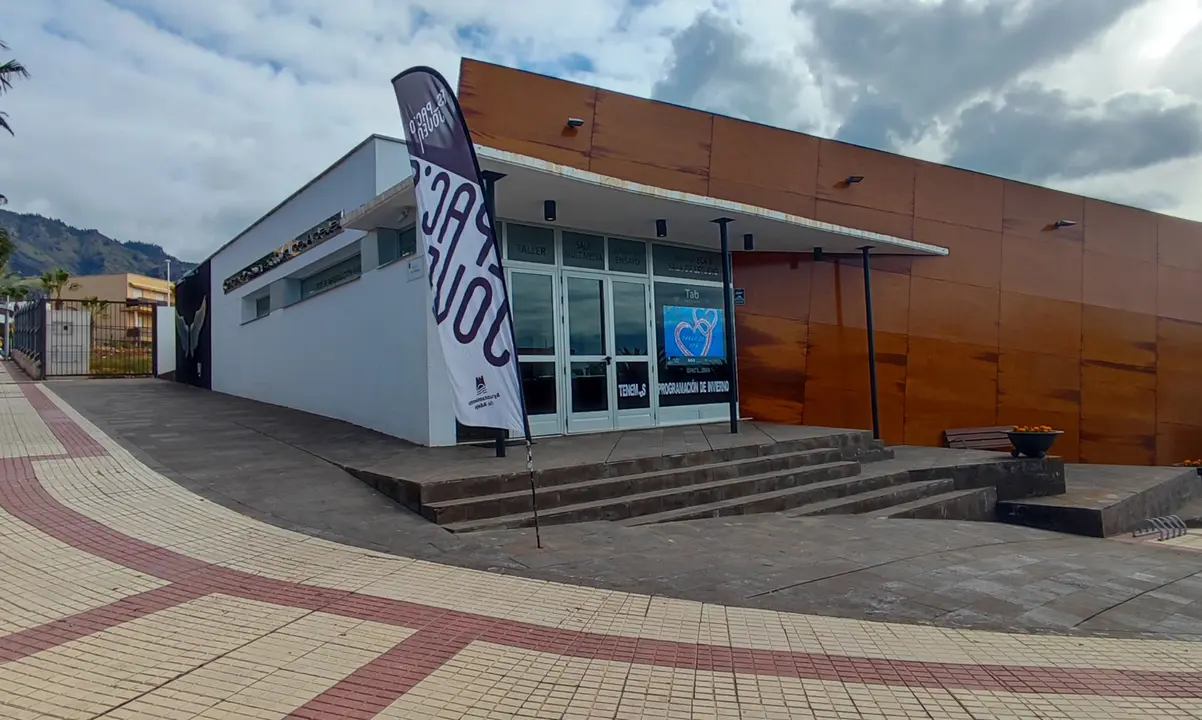 Adeje casa de la juventud1(1)