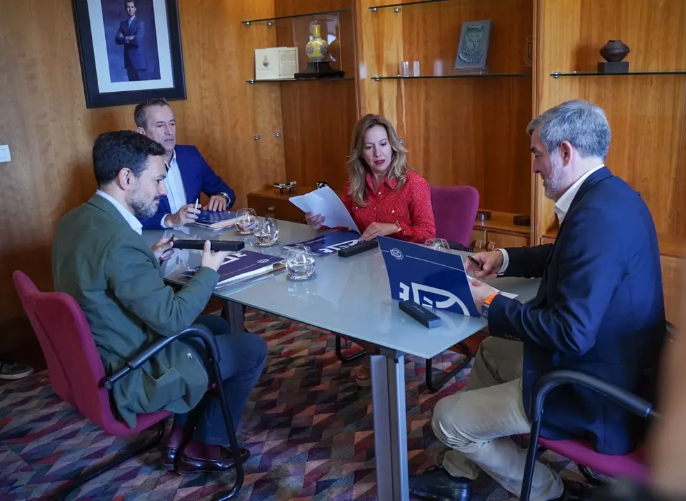 Cabildo-Visita presidente del Gobierno de Canarias(1)