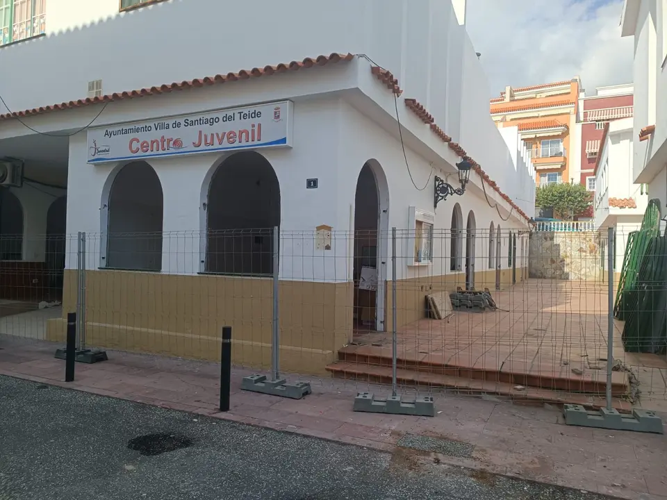 Centro juvenil comienzo de las obras(2)