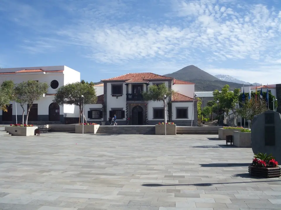 Santiago del Teide Fachada Ayuntamiento(1)