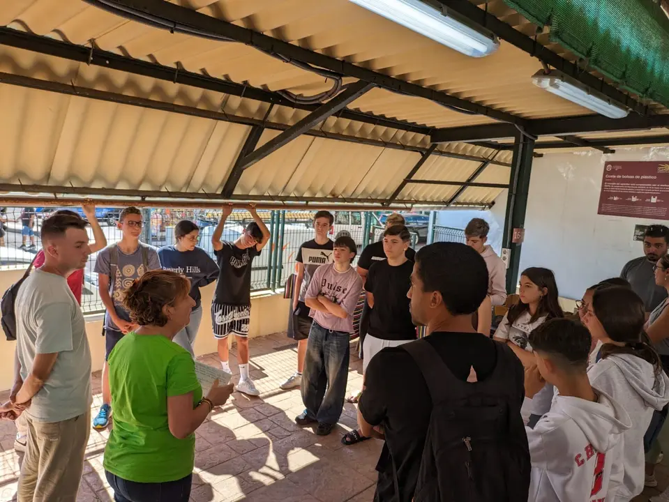 El IES Santa Ana Visita el Mercado