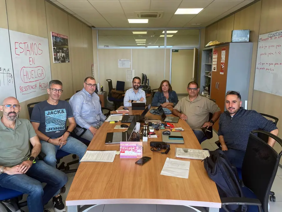 Encuentro comit&eacute; empresa tranv&iacute;a(1)