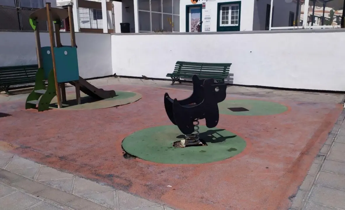 Parque infantil de Abades