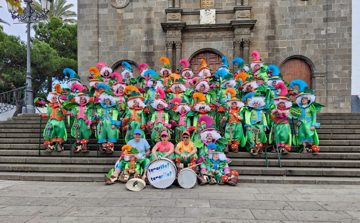 RAVISCUDITOS FOTO FAMILIA 2024(1)