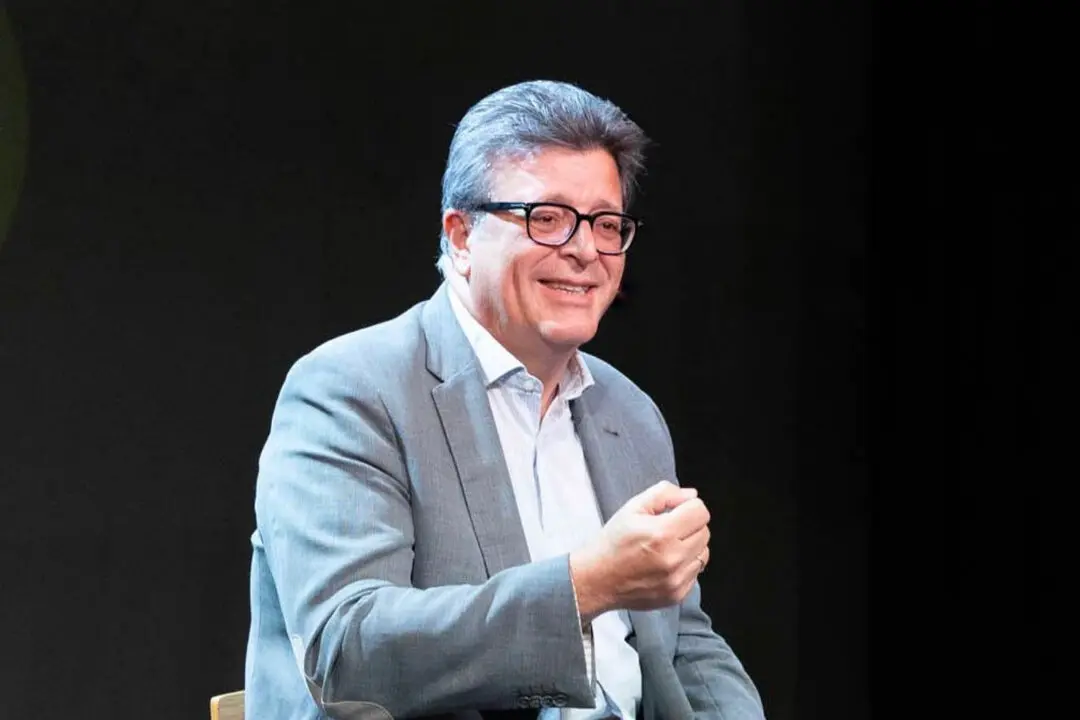 Jos&eacute; Carlos Acha Dom&iacute;nguez(1)