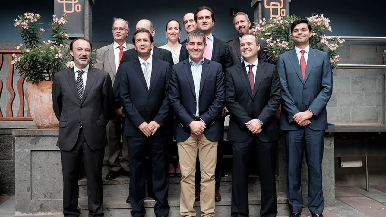 El Presidente del Gobierno de Canarias, D. Fernando Clavijo Batlle asiste al consejo rector de Casa Africa en Las Palmas.