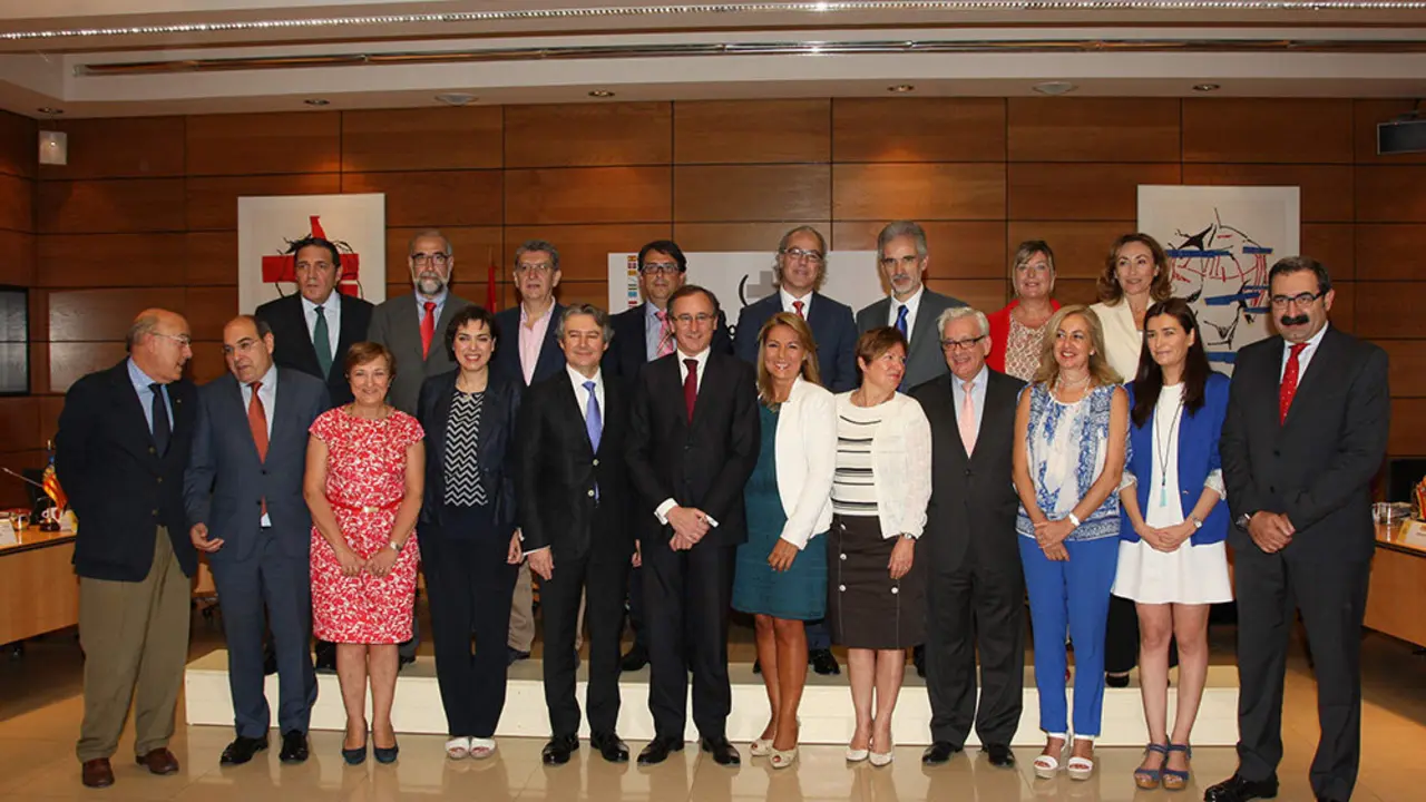 Foto de familia de los participantes en el Consejo Interterritorial del SNS