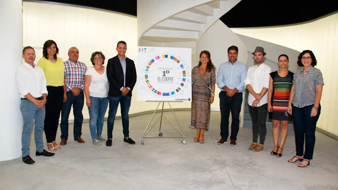 ADEJE-MESA DE TRABAJO CONCEJALES DE TURISMO TENERIFE SUR (1)