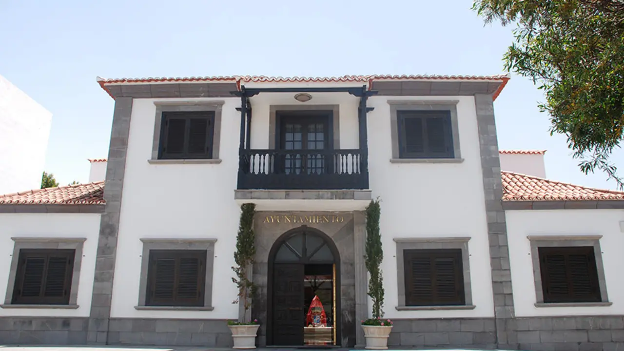 Fachada Ayuntamiento Santiago del Teide-3