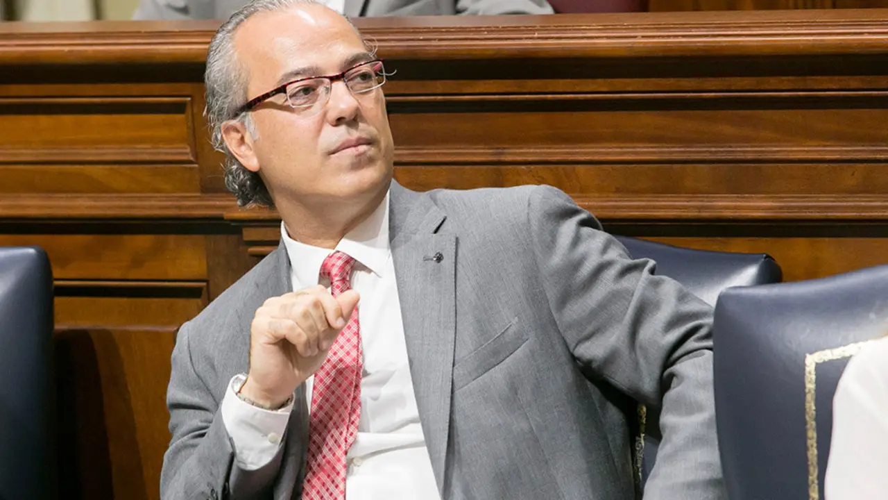 Sanidad Parlamento 06