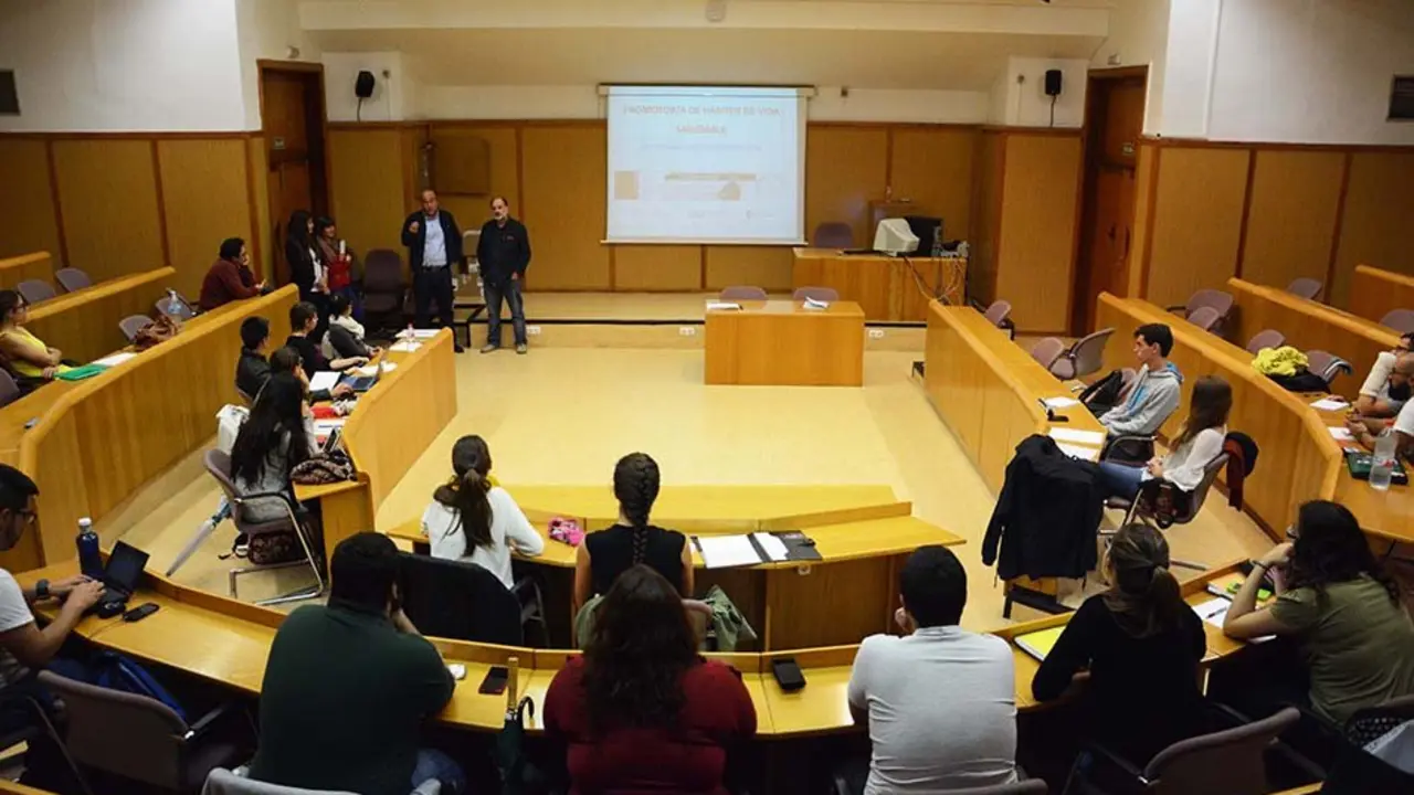 universitariosCursoSalud