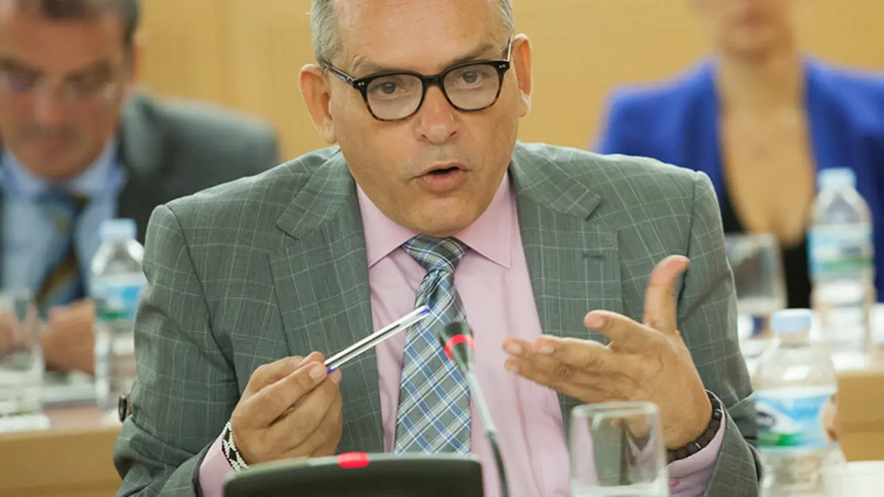 Pleno Cabildo/Tony Cuadrado Freelancer