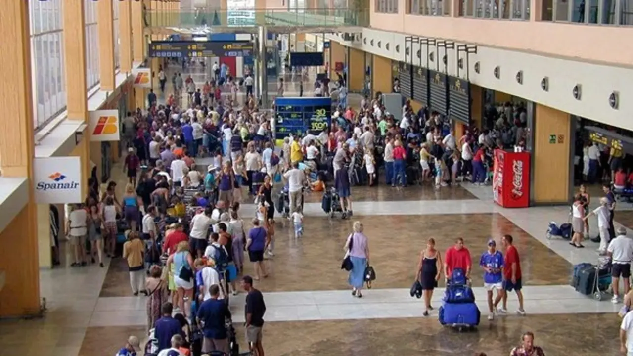 aeropuerto-tenerife-sur-reina-sofia