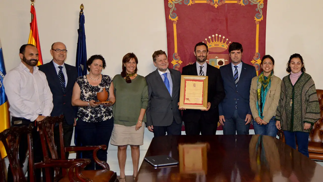 Foto del reconocimiento realizado en el Ayuntamiento