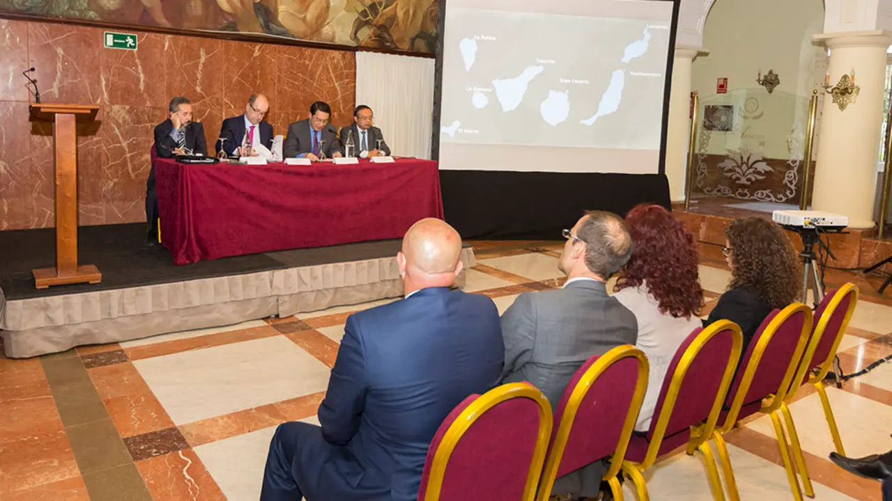 F20151214CEyCC_Delegacion_china (1)